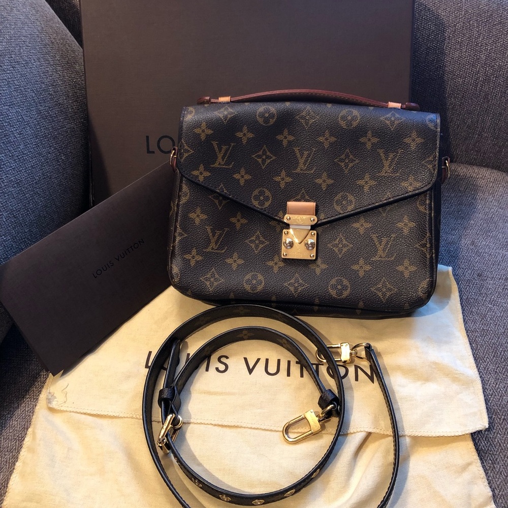 ❌SOLD❌Louis Vuitton Pochette Métis